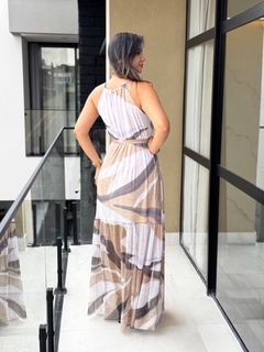 Vestido longo fluity em tule estampado