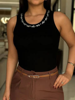 Blusa canelada detalhes sem manga - comprar online