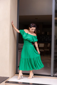 Vestido midi manguinha com lastex na cintura na internet