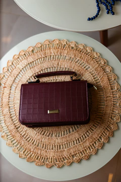 Bolsa pequena de mão com alças - comprar online