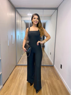 Macacão longo alças na internet