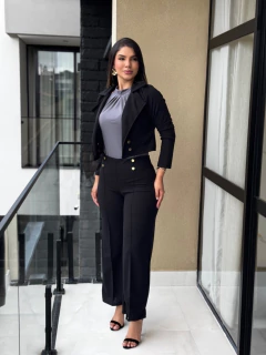 Conjunto malha crepe scuba com blazer na internet