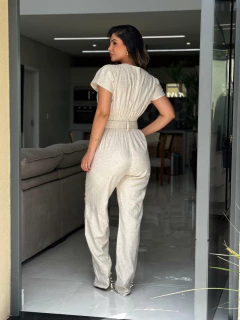 Macacão manguinha com cinto