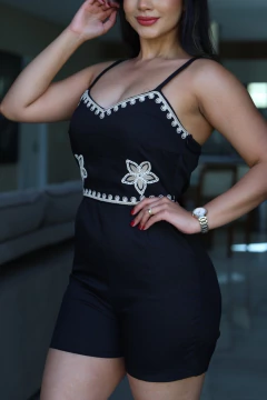 Macaquinho alça bordado - Yamada Fashion