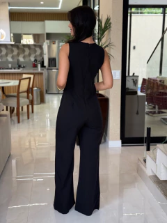 Macacão com fivela - Yamada Fashion