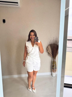 Conjunto short e blusa detalhe lateral - loja online