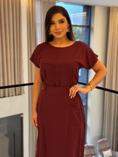 Conjunto de saia e blusa com manguinha - comprar online