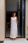 Vestido linho midi bordado