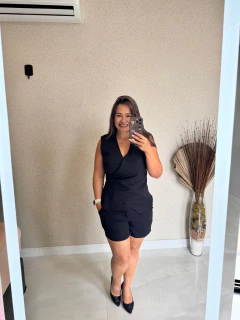 Conjunto short e blusa detalhe lateral na internet