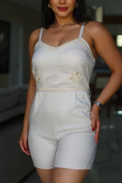 Macaquinho alça bordado - comprar online