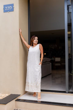 Vestido linho midi bordado - comprar online