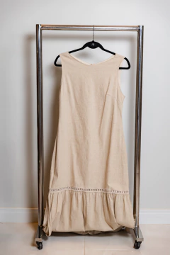 Vestido longo em linho trabalhado