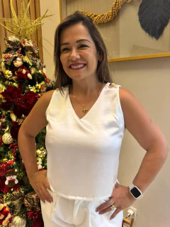 Blusa cetim detalhe alça