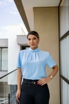 Blusa drapeada gola alta com manguinha