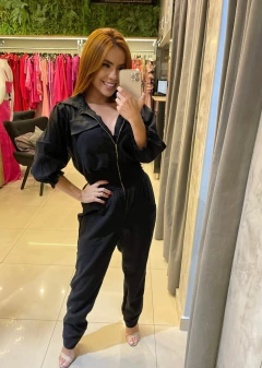 Macacão em linho colorido zíper na internet