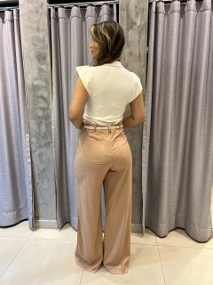 Calça pantalona em linho na internet