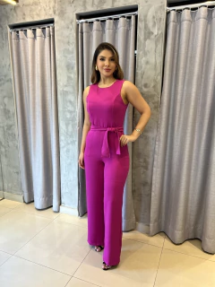 Macacão pantalona com faixa - comprar online