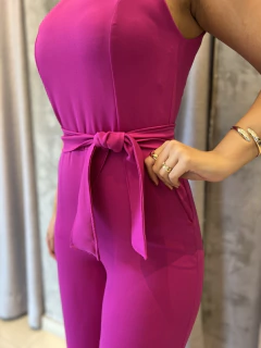 Macacão pantalona com faixa - Yamada Fashion