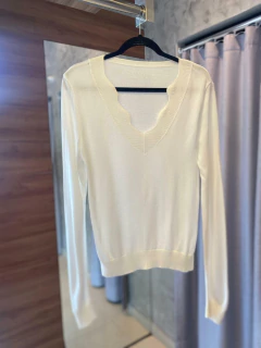 Blusa decote ondas na internet