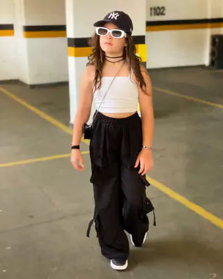 Conjunto calça cargo com cropped ( calça em crepe salinas, cropped canelado)