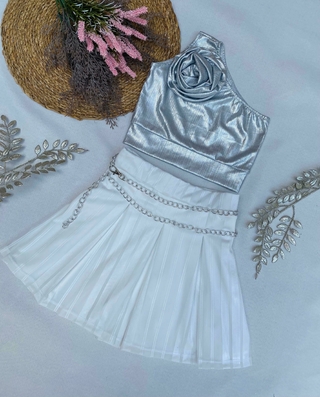 Conjunto festa ( cropped malha shine, saia malha cristaline com shorts por baixo)