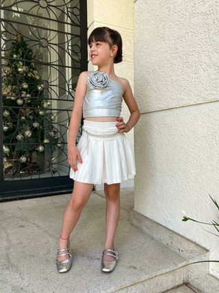 Conjunto festa ( cropped malha shine, saia malha cristaline com shorts por baixo)