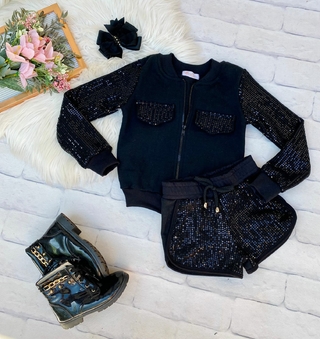 Conjunto Black ( em moletom com detalhes em paetê)