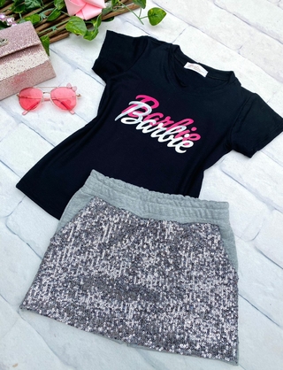 Look Barbie ( blusa, shorts saia com paetê)