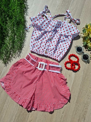 Conjunto Maria Luísa ( cropped, shorts acompanha cinto)