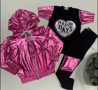 Conjunto happy com 3 peças ( jaqueta metalizada ,tee e calça em malha jogger) - comprar online