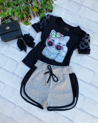 Conjunto Selena ( blusa canelada com detalhes em tule, shorts)