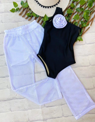 Maiô flor com calça praia ( maiô forrado, calça praia na malha arrastão basic)