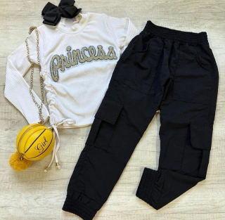 Conjunto Princess ( blusa canelada, calça jogger cargo em Tactel)