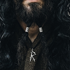 Dije Runa Vikinga Raido Rama De Arbol / Plata 925 - Van Allen Joyas