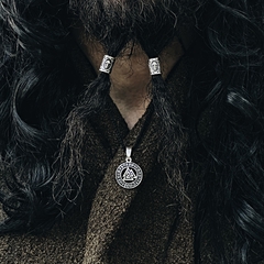 Dije Valknut Vikingo Con Runas / Plata 925 - tienda online