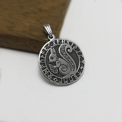 Animales Nordicos Ardilla Ratatosk con runas / Plata 925 - comprar online