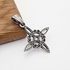 Dije Nudo de Bruja / Plata 925 - comprar online