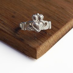 Anillo Celta Claddagh Irlandes Amor / Plata 925 en internet