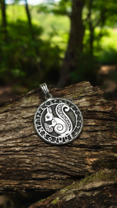 Animales Nordicos Ardilla Ratatosk con runas / Plata 925