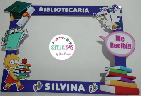 Marco Selfie Bibliotecaria