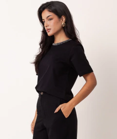 t-shirt bordada algodão preta