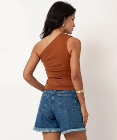 blusa tricot um ombro só ferrugem