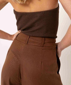 calça pantalona marrom 