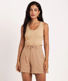 short linho bege