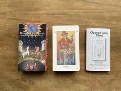 Orange Luna Tarot - Astrohologia - comprar online