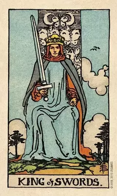 Imagen de Smith-Waite Centennial Tarot Deck in a Tin - Lata
