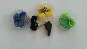 silbato plastico con collarin