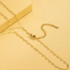 Collar de Labios de Acero Inoxidable Chapado en Oro de 18K para Dama en internet