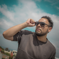 Lentes de Sol Licaón Negro Oscuro & Armazón de Madera - Polarizados UV400 Unisex en internet
