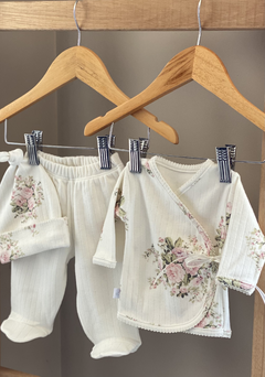 Ajuar 3 piezas, Interlock Frizado, ESTAMPA BRISA. - comprar online